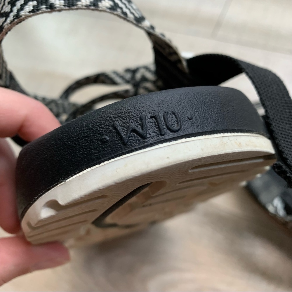 Women’s Strappy Chaco Sandals - Picture 2 of 4
